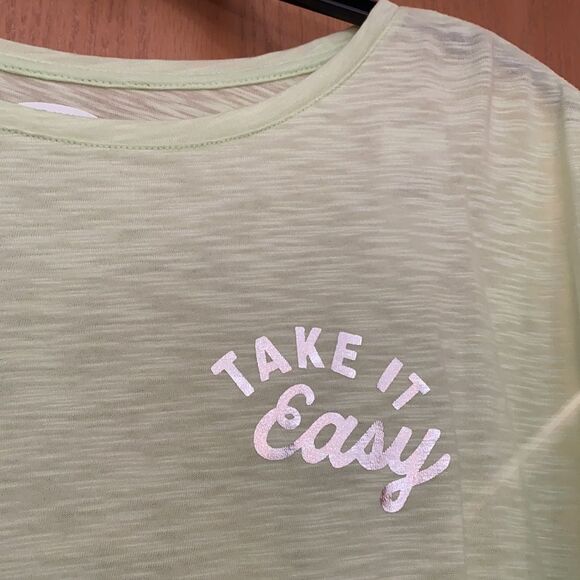 Old navy graphic tee - Picture 5 of 7